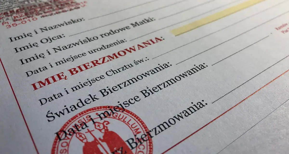 Dokument z danymi do sakramentu bierzmowania. Widoczne pola na imię, nazwisko, datę urodzenia i dane świadka.