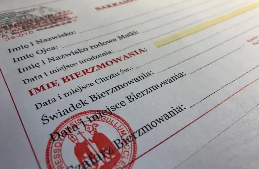 Dokument z danymi do sakramentu bierzmowania. Widoczne pola na imię, nazwisko, datę urodzenia i dane świadka.
